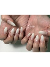 クレヴィア(crevia)/白グラデ