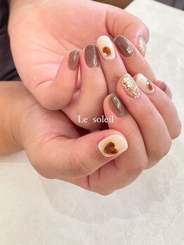 ル ソレイユ(Le soleil)/べっ甲ネイル by mikiko
