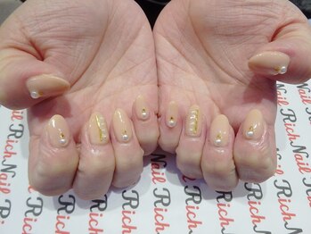 ネイル リッチ(Nail Rich)/ベージュ×パール