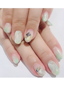 カラン 焼津店(CALIN)/ピスタチオニュアンスネイル