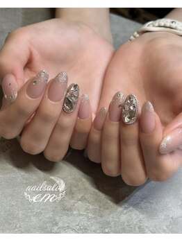 エム(em)/キラキラネイル