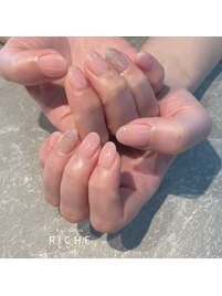 桜ピンクとフラッシュネイル