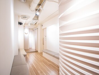 レッツ 荒子店(LET’s)/待合室