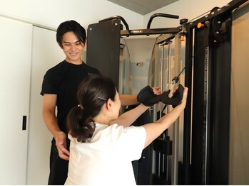 ビーキューオーエル(美QOL)の写真/【整体×パーソナルトレーニング】で美姿勢+不調のない身体へ!歪みを改善し正しい位置に◎