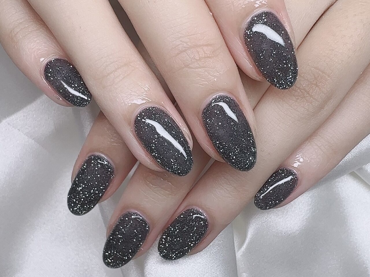 黒色ネイル ハンド/ビジュー/ロング/ブラック/お客様 - Laxx 成田店のネイル