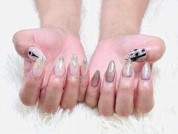 シチ ネイル(shichi nail)/シンプルデザイン×長さだし10本