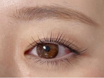 マカナ アイラッシュ アイブロウ(makana)の写真/[当店人気No.1パリジェンヌラッシュリフト◎]自まつ毛派の方はこれで決まり！ナチュラルで華やかな目元に♪