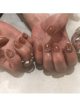 アンバー(Amber)/オレンジブラウンネイル☆