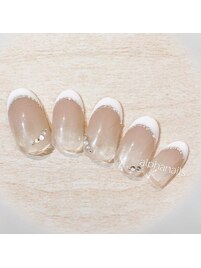 【特集】　ブライダルネイル