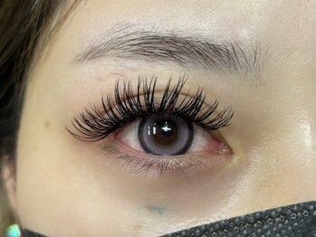 アイラッシュサロン ステルラ(stella)の写真/ダブルフラットラッシュでモチとボリュームを体感☆今までのまつエクでは物足りない方に☆