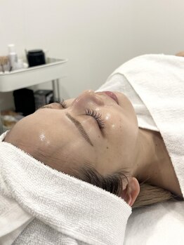 リフコウベ(LIF KOBE)の写真/【エイジングケアにはヒト幹細胞】30歳代以上に人気のヒト幹細胞で、ハリツヤお肌を作りませんか？