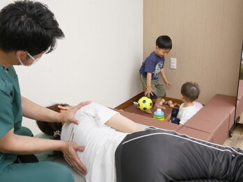かみきた整体院ひつじの写真/子育てママに人気☆ぜひお子様と一緒にご来店ください♪ベビーカーでも楽々☆キッズスペースあり◎