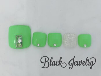 ブラックジュエリー(Black jewelry)/注目のグリーン