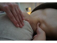 サリサリ平尾(Sari-Sari)/ネックケアも念入りに