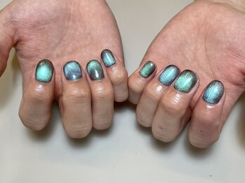 ラフィーナ(RAFFINA)/オーロラのように輝くマグネット