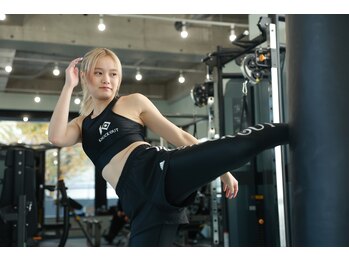 ノックアウト トレーニング キャンプ 吉祥寺(KNOCKOUT TRAINING CAMP)/女性向けキッククラス