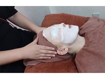 ワイワイコスメ ヤマグチ(Y.YCOSME Yamaguchi)の写真/【最新フォトによる瞬間美白ケア!】長年にわたるシミ&くすみに速攻美白!!コンピューターによる肌診断付き◎