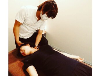 セラヴィ(C'est La Vie)/首や肩のコリへ的確にアプローチ