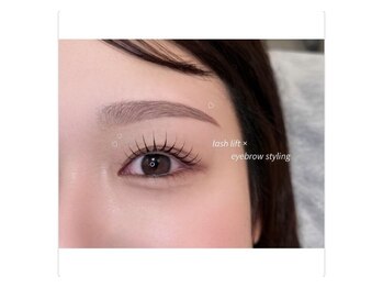 アンフルール 表参道店(Une fleur)/【ラッシュリフトデザイン】