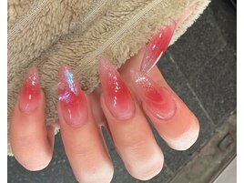 チークネイルが人気・春ネイル