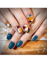 ネイルアトリエ エルメル(nail atelier Armel)/ニュアンスアシンメトリー