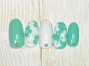 スーン(S∞N)/プチアート定額ネイル￥6980