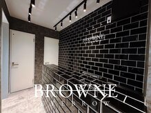 ブラウン 北千住店(BROWNE)