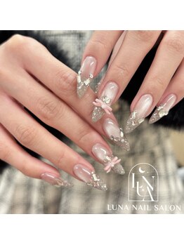 ルナ 東中野(LUNA)の写真/華やかなデザインもお任せ♪人気のマグネットネイルを使用したデザインも多数!パーツも豊富で華やかに!