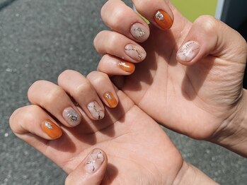 リタ ハマセン(LiTA. hamasen)/大理石nail 担当:平岡