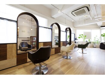 ヘアデザインアンドエステティック リコ(hair design&esthetic rico)/店内の様子。