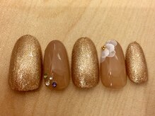 リュストゥール アンド フォンス(Lustr'e&fons)/大人可愛い♪ゴールドラメ