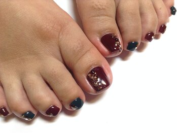 ラウト デコレーションアンドネイルサロン(Lauto Decoration&Nail Salon)/ボルドーネイル