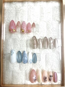 ラウレアネイル(laule'a nail)/8月定額デザインB