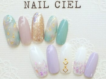 ネイル シエル(nail ciel)の写真/【いつでもワンプライス】人気のフレンチデザインも定額¥4500~♪シーンに合わせ選べる定額コースが嬉しい!