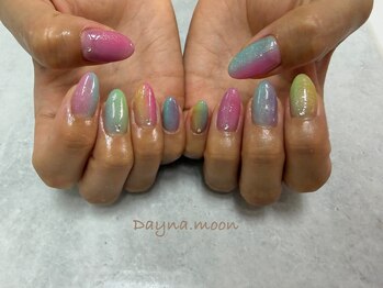 ダイナ ムーン(Dyna moon.)/カラフルネイル