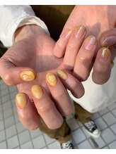 Mネイルアンドカフェ シェレステ/黄色のアシメネイル☆