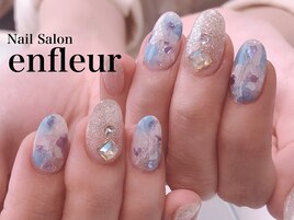 爽やか☆キラキラ大理石ネイル