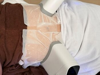 ビーワン(美-ONE)の写真/当店人気の痩身マシンでセル脂肪にアプローチ◎老廃物の排出を促進し、引き締まった美ボディラインへ★