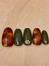 リュストゥール アンド フォンス(Lustr'e&fons)/べっ甲ネイル♪