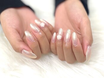 トランク ネイル(trunc nail)/大人上品ネイル 担当:加藤