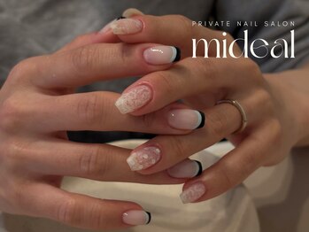 ミディール(mideal)/Wフレンチ、レースネイル
