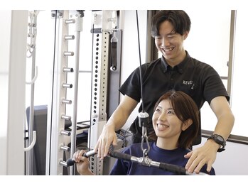 リーブス(REVES)/