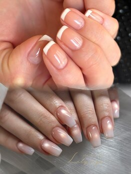 リリアージュ(Lilyage)の写真/働く女性に嬉しいシンプルネイル♪飽きの来ない、手を美しく魅せるデザインが大人気！