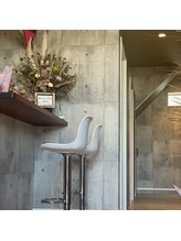 ダリア(Dahlia)/待合スペースになります♪