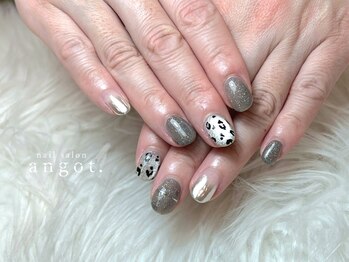 アンガット(angot.)/シンプルレオパードネイル