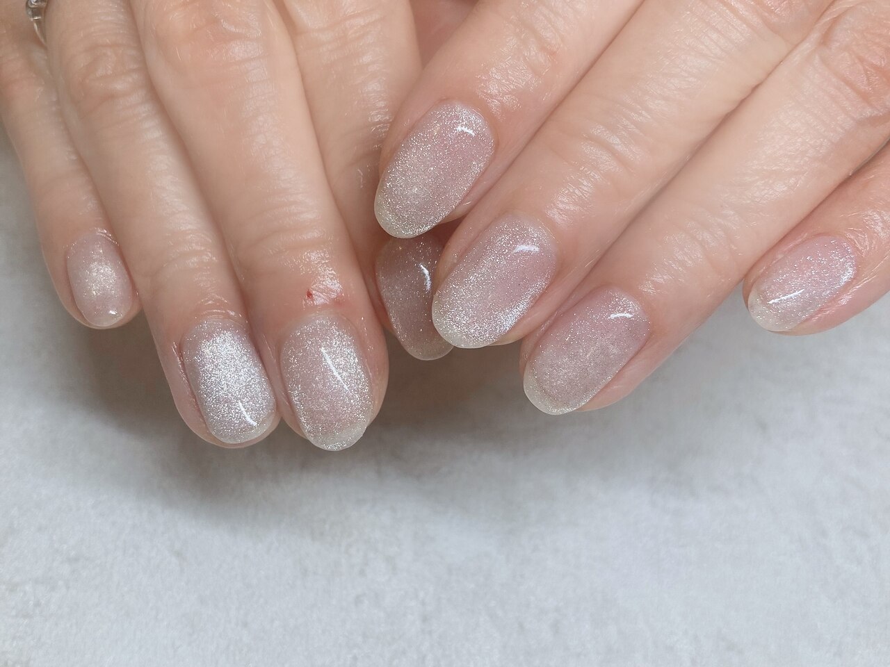 シェルパールオーロラ ネイルチップ ニュアンスちゅるん夏ネイルシェルno.80 シェルパールオーロラ ネイルチップ ニュアンスちゅるん夏ネイルシェル