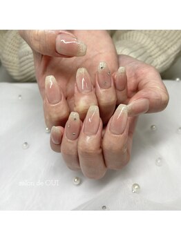 サロンドウイ(salon de OUI)/チークネイル