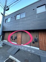 Murir 根津店/真ん中（2号室）がMurirです