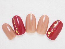 シックネイル(CHIC nail)/ ホログラムドットアート