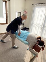 D.ヴィグラット/足もしっかりほぐします